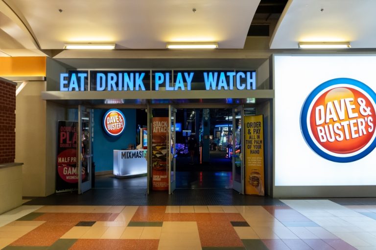 Chris Morris resigns as CEO of Dave & Buster’s