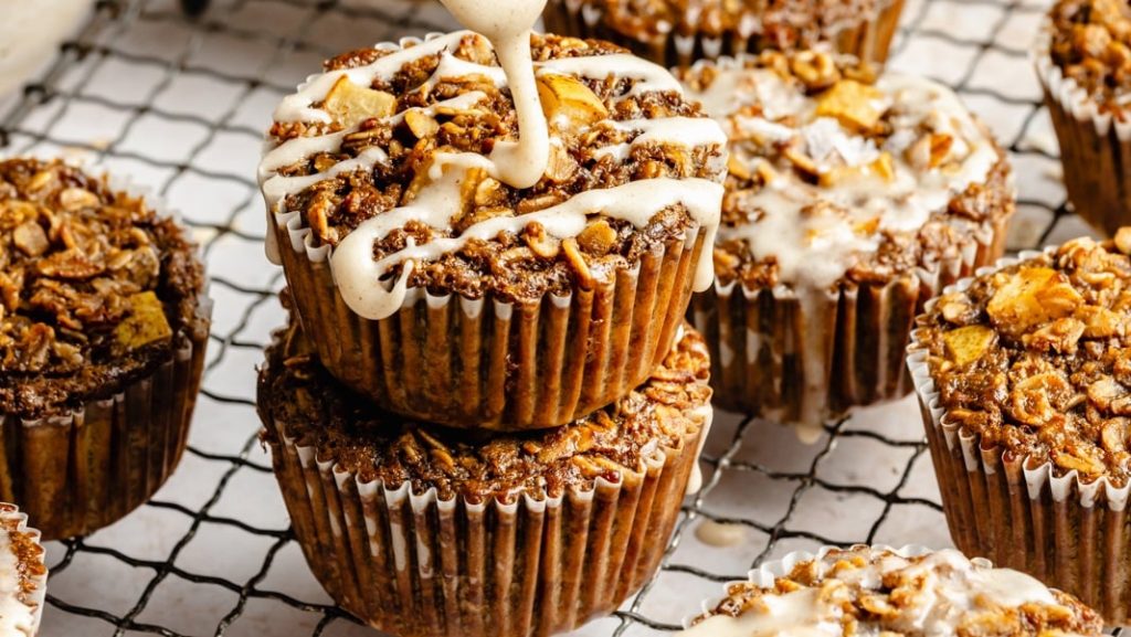 Gingerbread Oatmeal Cups with Brown Butter Glaze