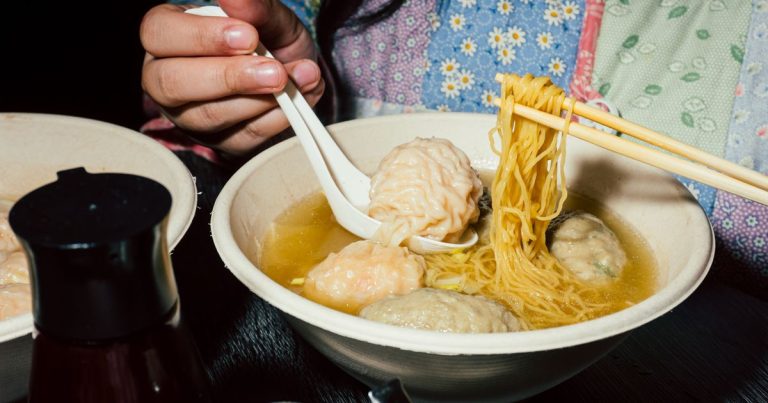 Flushing’s Maxi’s Noodle Opens in Manhattan’s Chinatown