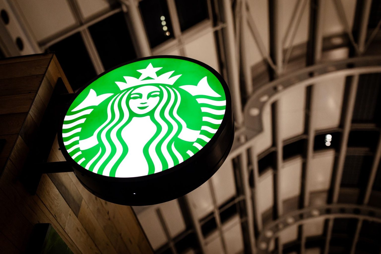 Starbucks plans to multiply, Chili’s wows everybody and more