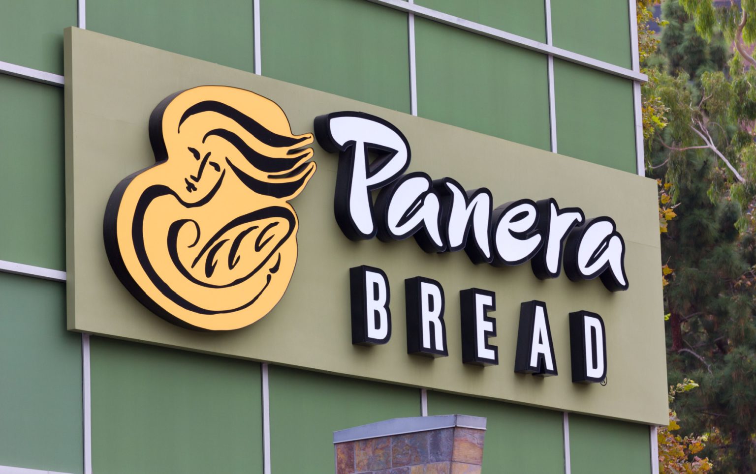 The CEO of Panera Bread’s parent company is stepping down