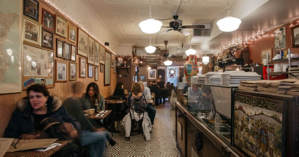 Ferdinando’s Focacceria, a Longtime Brooklyn Staple, Closes