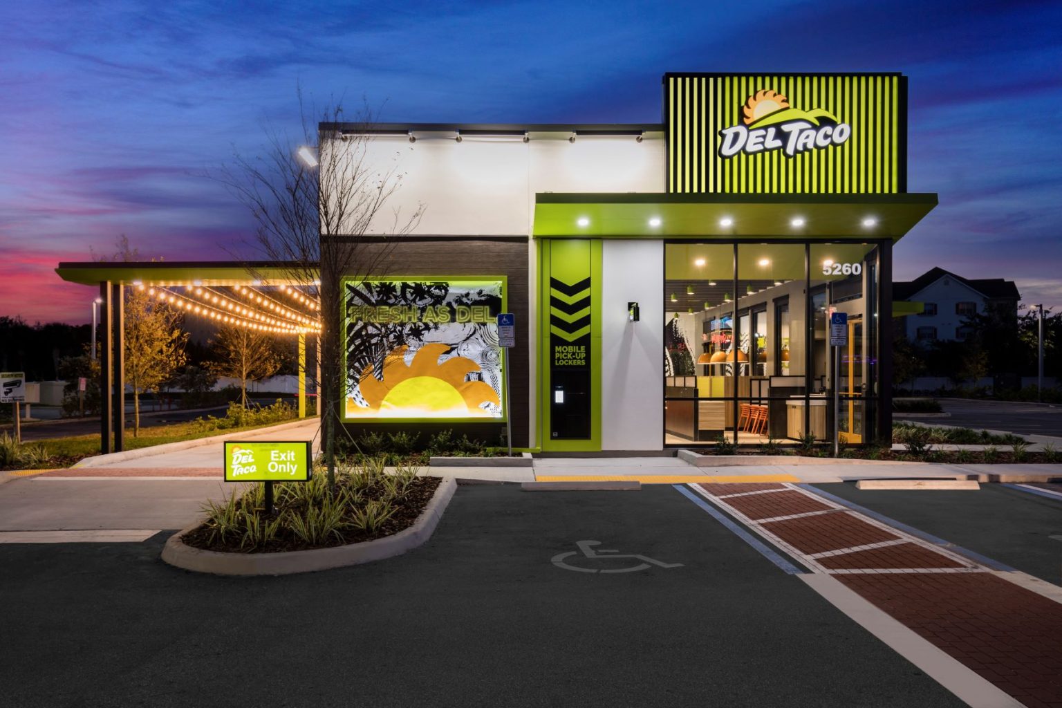 Jack in the Box surprises, but Del Taco disappoints