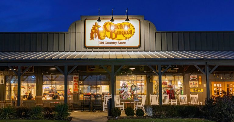 Cracker Barrel’s turnaround gains momentum