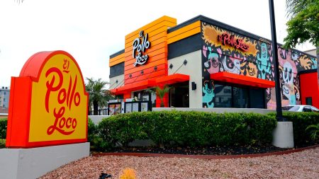 El Pollo Loco rebrand, Big Boy battle and Starbucks’ redesign