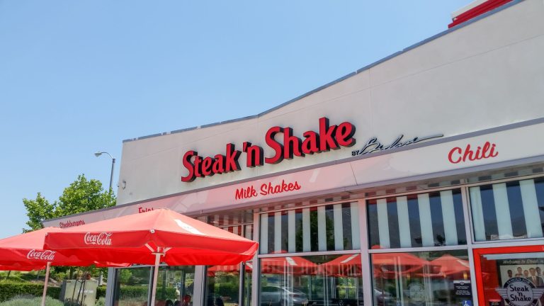 Shrinking Steak n Shake turns to beef tallow