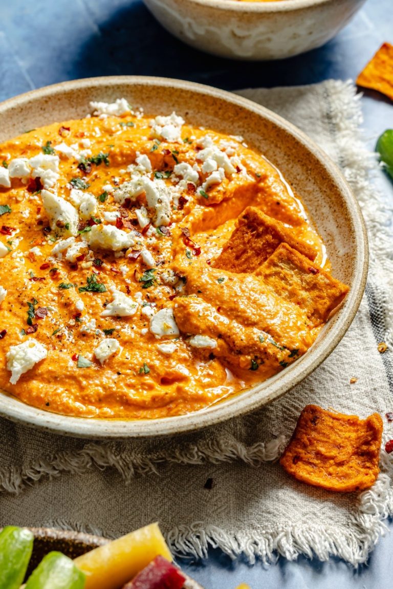 Spicy Roasted Red Pepper Feta Dip (6 Ingredients!)